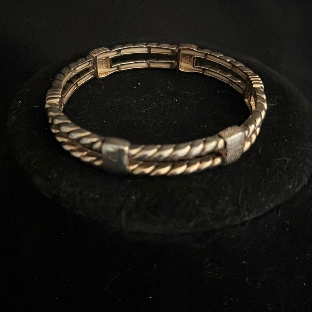 Gold-tone stretch Bangle
